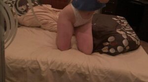 Asian daughter exposed by her father