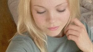 Kik Slut IINDOLI craves exposure