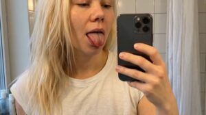 Blonde slut wants posted