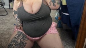 Kik slut BoredWetMama2 needs attention